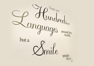 Hundreds, Language, Smile